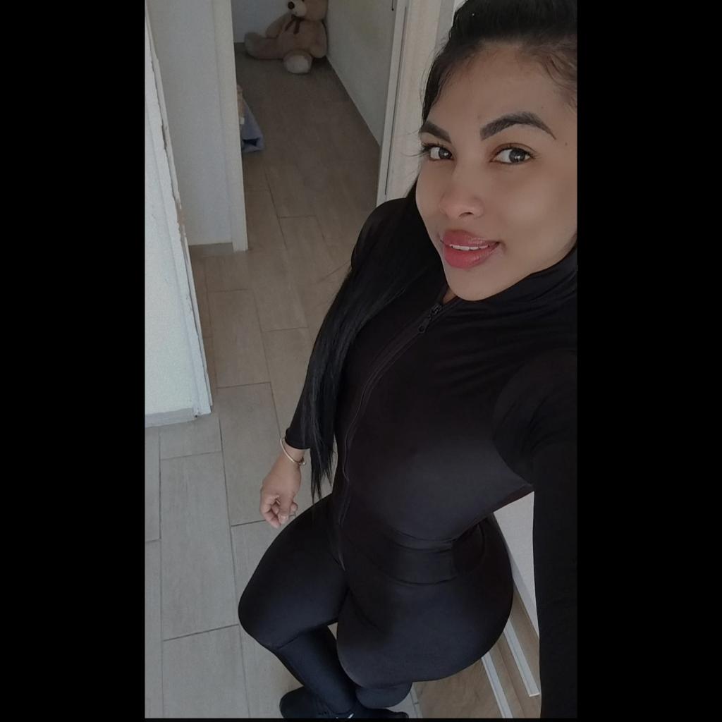 Chica busca chico en Granada: 