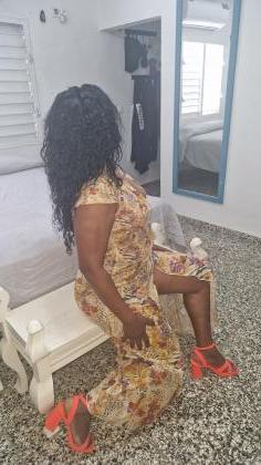 699284960: Chica busca chico en Barcelona