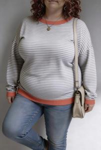 658377549: Chica busca chico en Barcelona