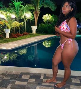 631244420: Chica busca chico en La Coruña