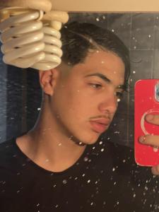 677295437: Chico busca chica en Almería