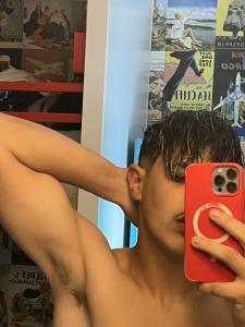 677295437: Chico busca chica en Almería