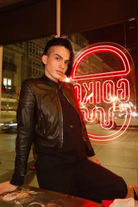 607157425: Chico busca chica en Asturias