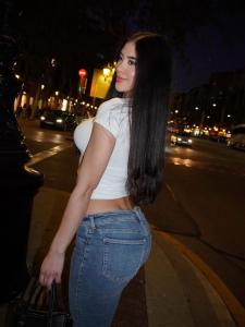 614919289: Chica busca chico en Pontevedra