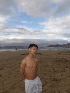 674044317: Chico busca chica en Las Palmas