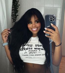 617560384: Chica busca chico en Málaga