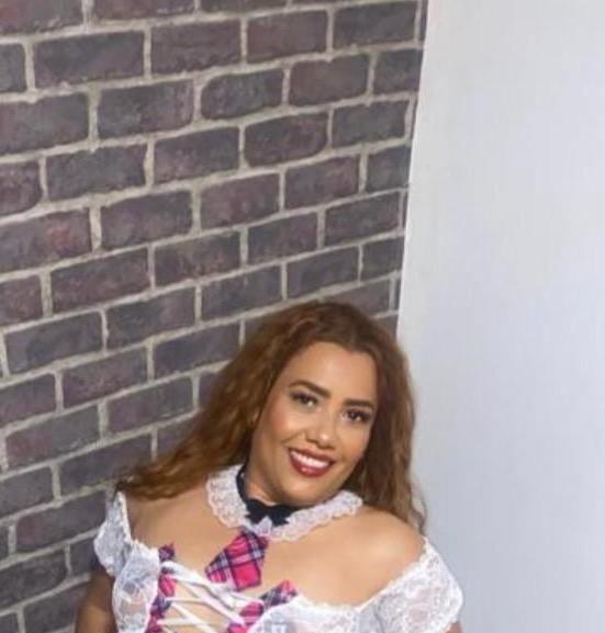 631397871: Chica busca chico en Lérida