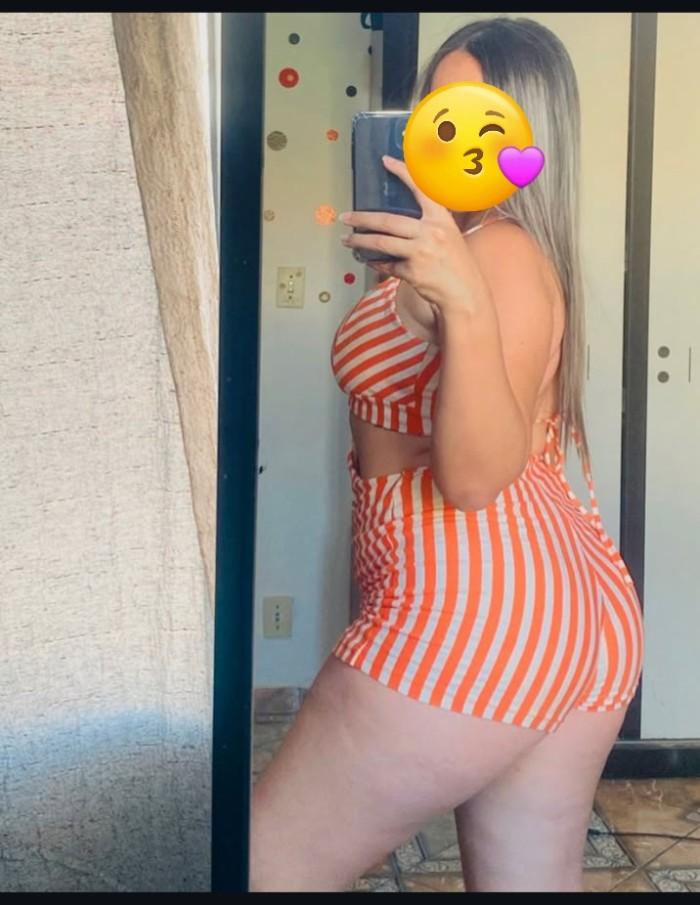 Chica busca chico en Cádiz: 