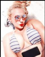 663710848: Chica busca chico en Madrid