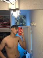 677295437: Chico busca chica en Almería