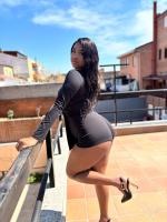 604923885: Chica busca chico en Madrid