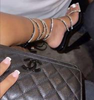 613817317: Chica busca chico en Pontevedra