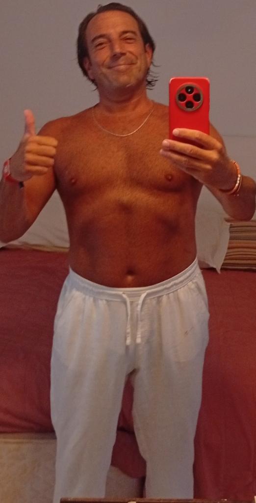 670097797: Chico busca chica en Málaga