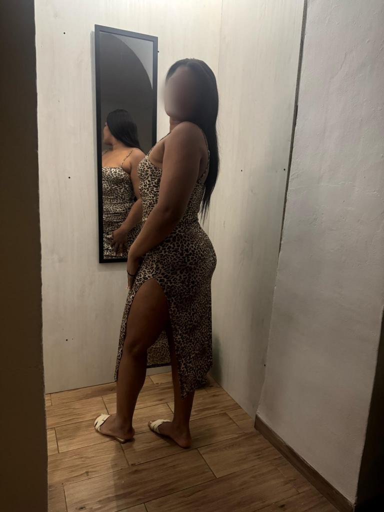 623556841: Chica busca chico en Murcia