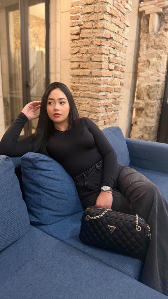 Chica busca chico en Formentera: 