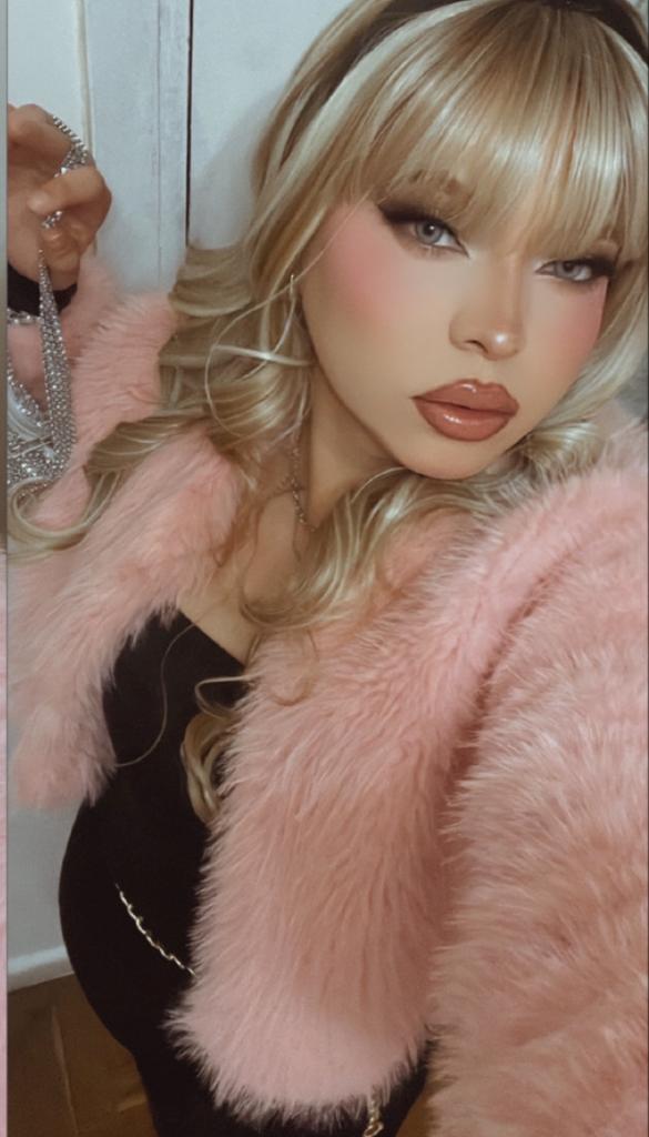 604100219: Travesti en Álava