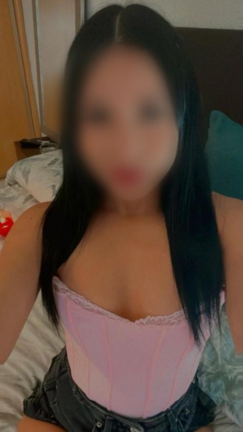 Chica busca chico en Ibiza: 