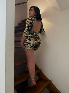 613512977: Chica busca chico en Madrid