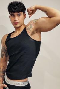 662452942: Chico busca chica en Valencia