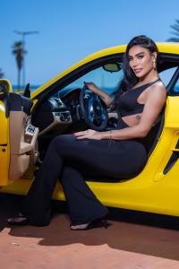 613778373: Transexual en Barcelona