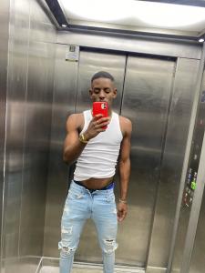 671155208: Chico busca chica en Madrid