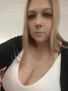 607311899: Chica busca chico en Madrid