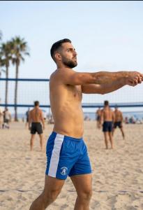 694913172: Chico busca chica en Cádiz