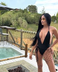 664149336: Chica busca chico en Barcelona