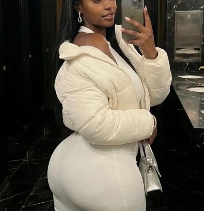 603202034: Chica busca chico en La Coruña