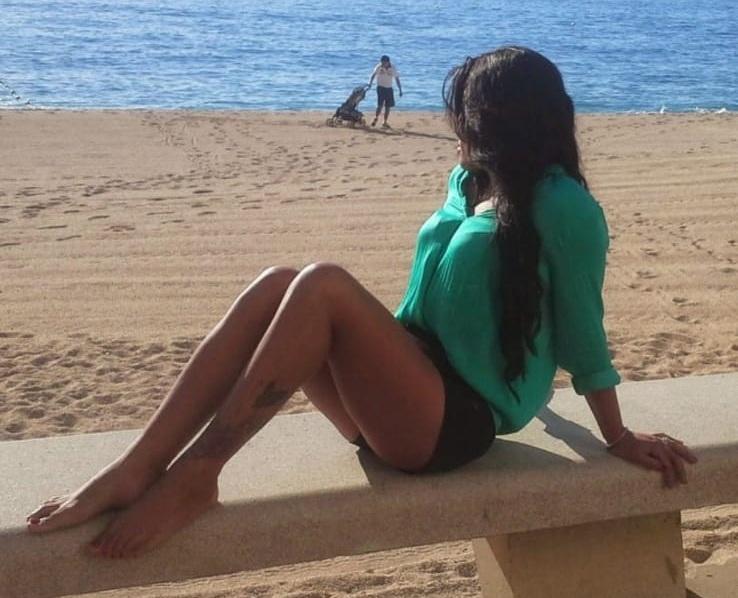 631121599: Chica busca chico en Gerona