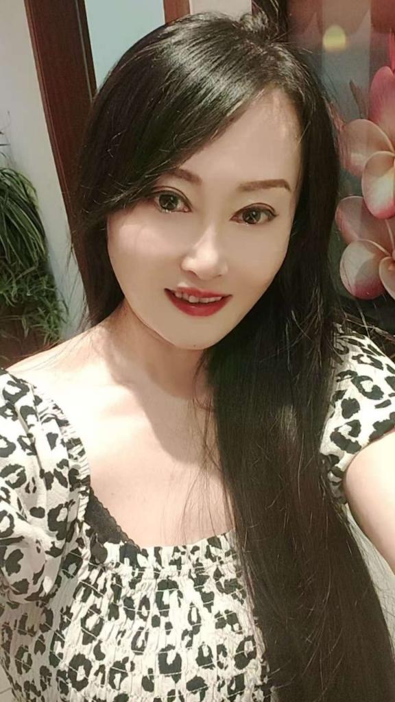 603262230: Chica busca chico en Gerona