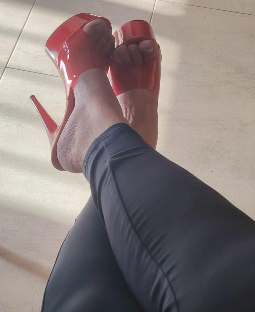 633578014: Chica busca chico en Murcia