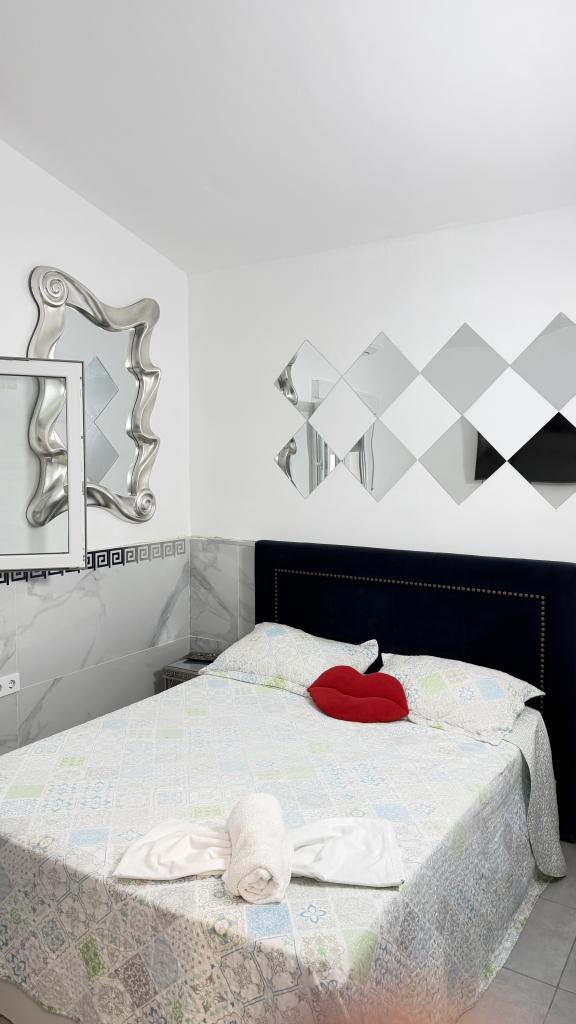 634265953: Chica busca chico en Las Palmas