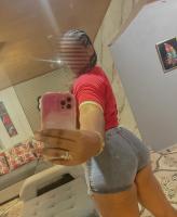 617494658: Chica busca chico en Barcelona