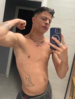 643314821: Chico busca chica en Ibiza