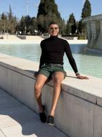 694213895: Chico busca chica en Pontevedra