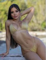 664489406: Chica busca chico en Málaga