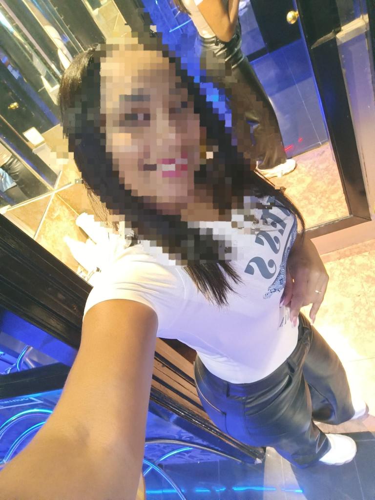 Chica busca chico en Barcelona: 