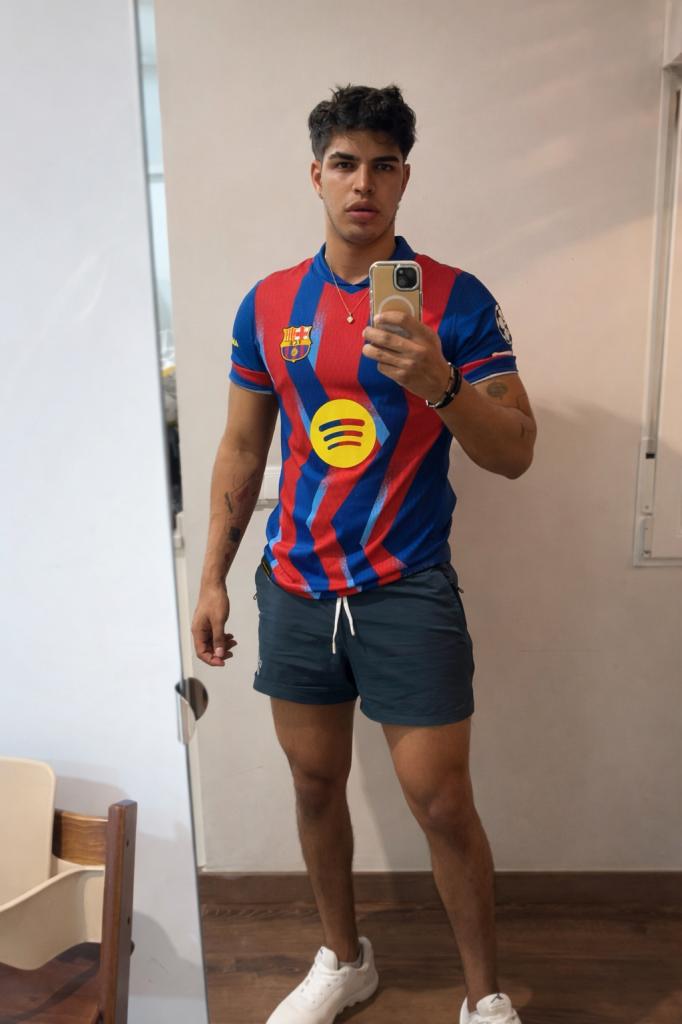 617950806: Chico busca chica en Granada