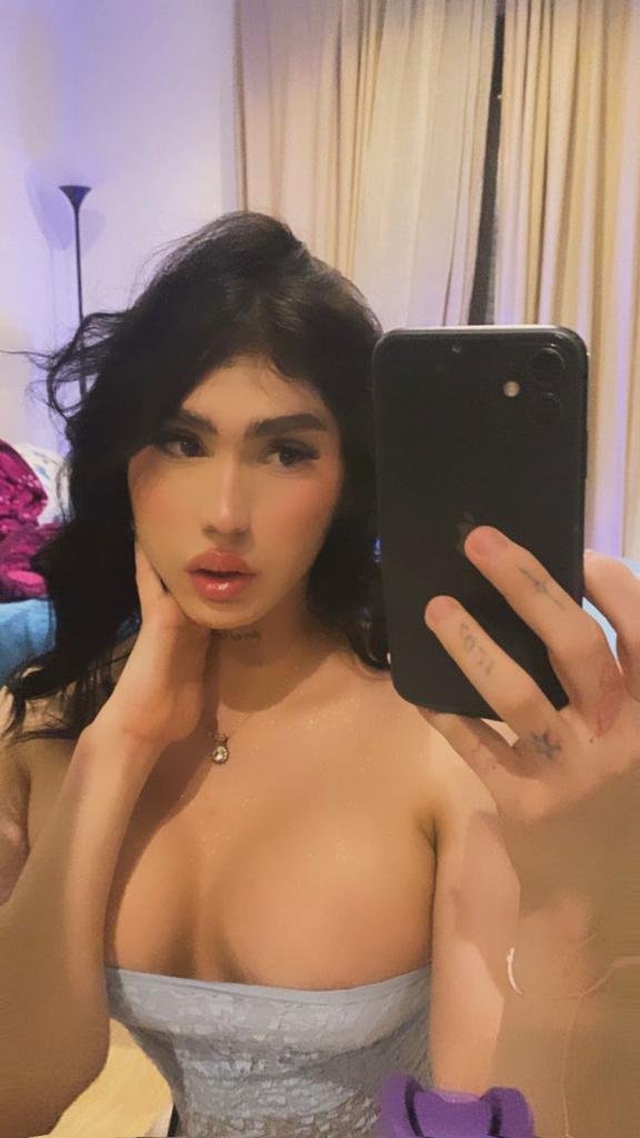 613778373: Travesti en Barcelona