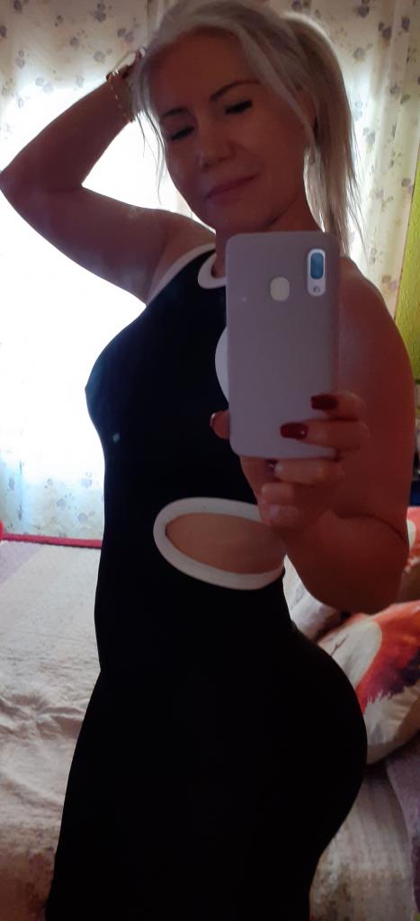 663718890: Chica busca chico en La Coruña