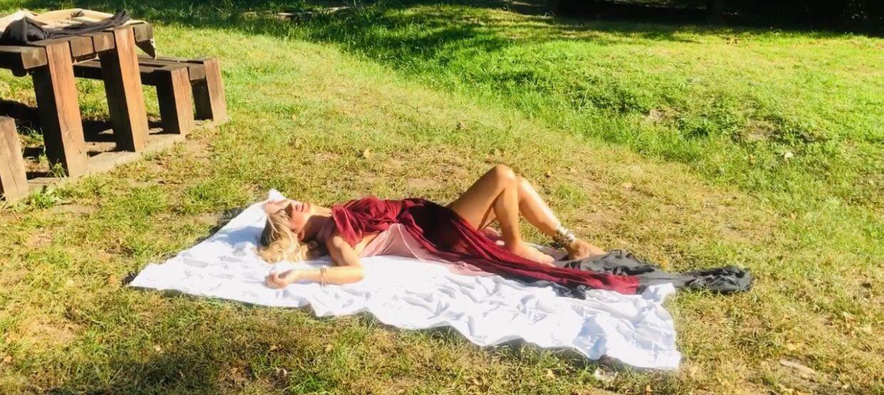 604217935: Chica busca chico en Lugo