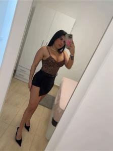 624084117: Chica busca chico en Málaga