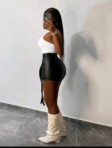 631094490: Chica busca chico en Valencia