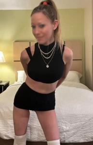 695996875: Chica busca chico en Almería