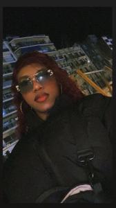 672699132: Chica busca chico en Barcelona