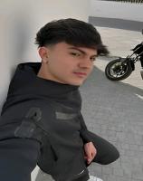 614906978: Chico busca chica en Alicante