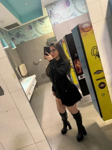 613540643: Chica busca chico en Madrid