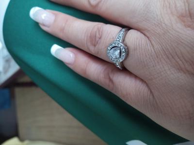 611166113: Chica busca chico en La Coruña