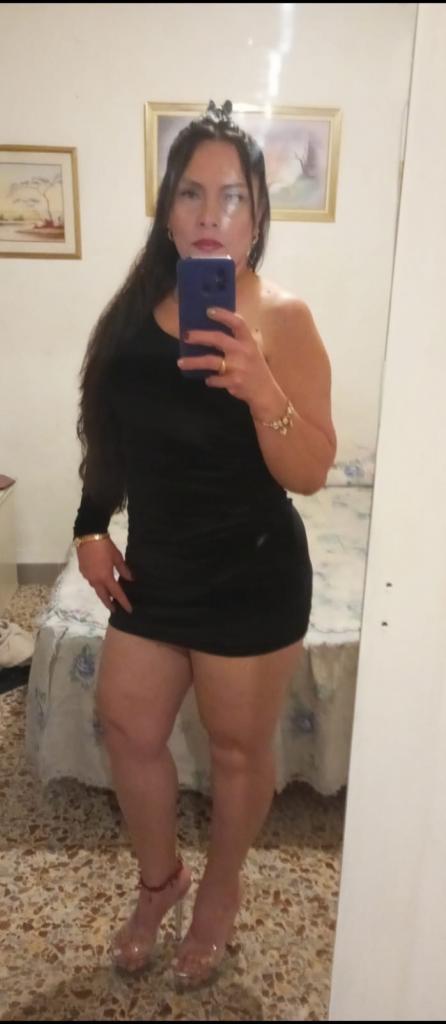 Chica busca chico en Huelva: 